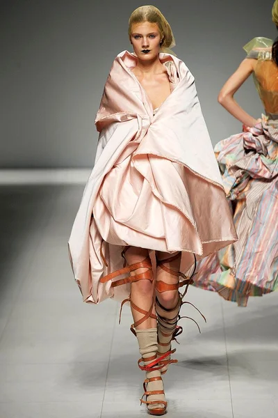 Look 44